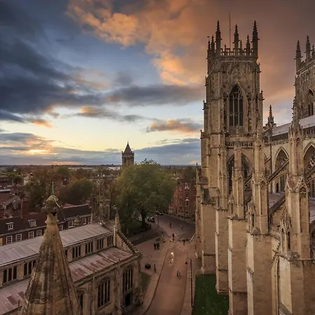 Appartement 2 Neptune House Beautiful Modern With Parking Pass The Keys