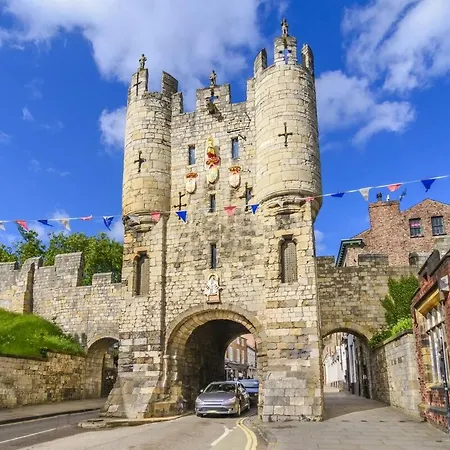 2 Neptune House Beautiful Modern With Parking Pass The Keys Apartament