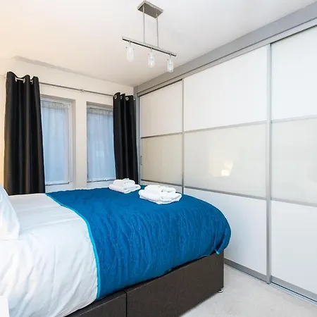 Apartment Modern Smart Open Plan Living With Free Parking York