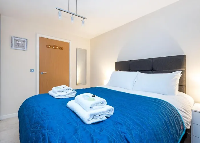 Apartament 2 Neptune House Beautiful Modern With Parking Pass The Keys