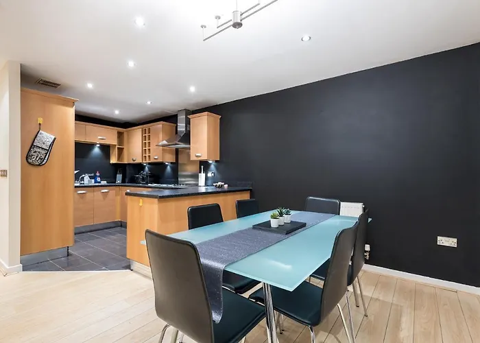 2 Neptune House Beautiful Modern With Parking Pass The Keys Apartament