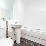 شقة 2 Neptune House Beautiful Modern With Parking Pass The Keys *